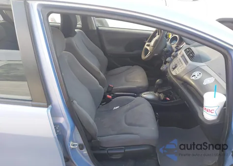 2010 Honda Fit z USA, uszkodzony, nr VIN JHMGE8H27AC027117